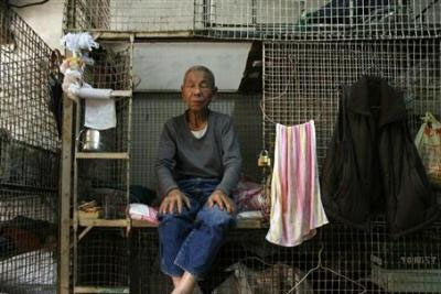 man-in-hong-kong-poverty.jpg