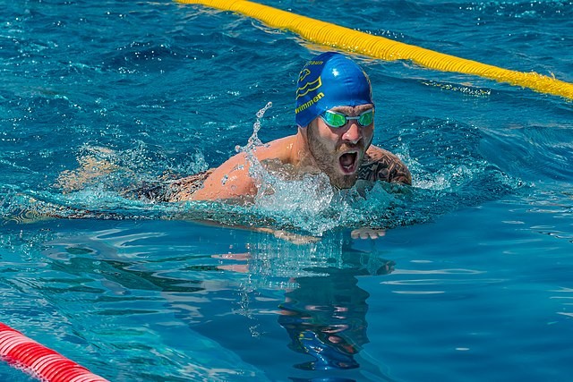swimming as a form of aerobic activity